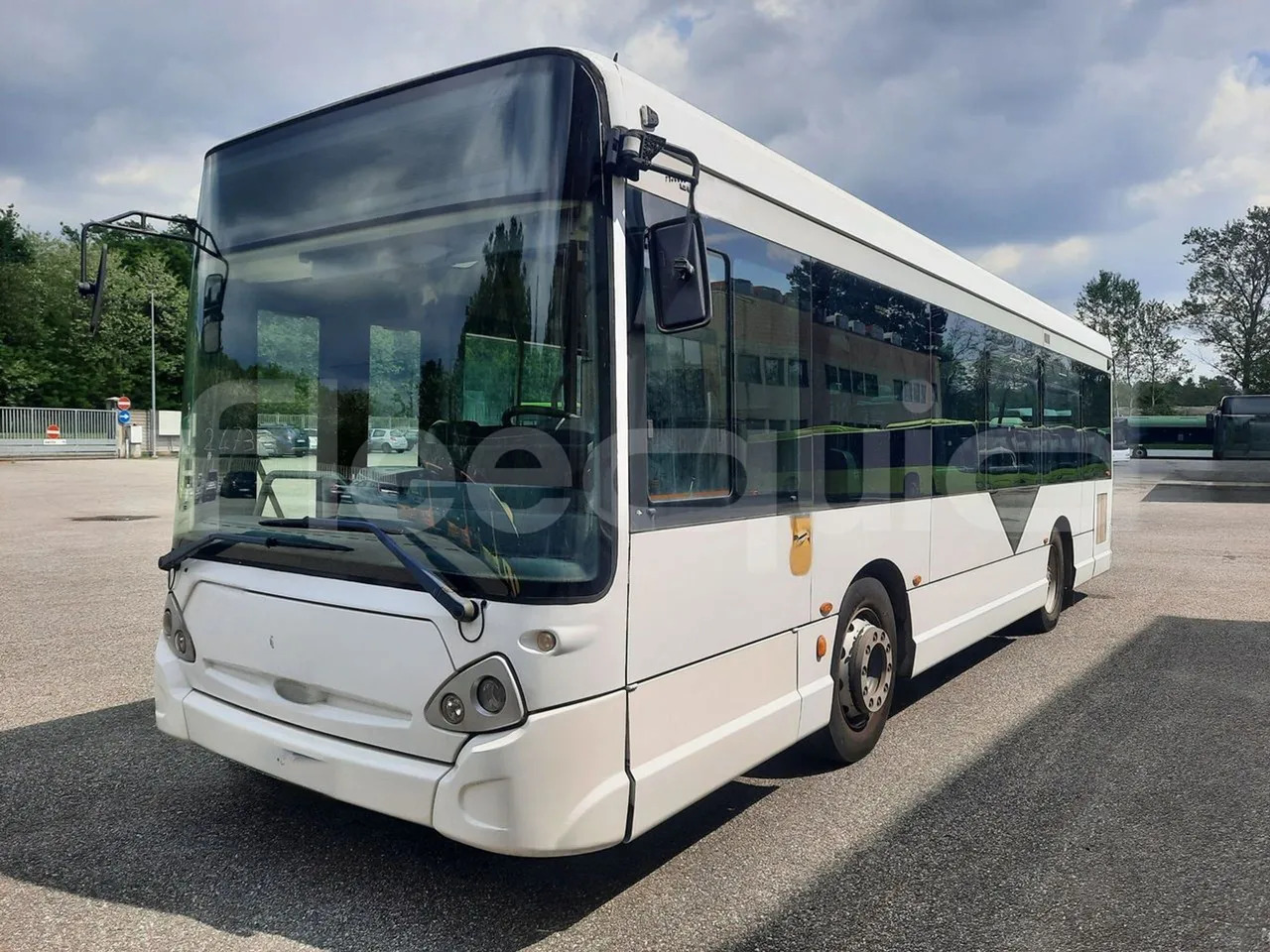 Heuliez GX127 - Městský autobus: obrázek 4 Heuliez GX127 - Městský autobus: obrázek 4