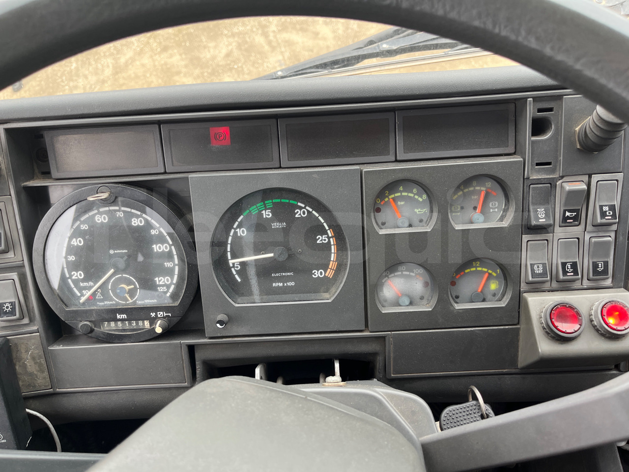 Iveco 380 - Turistický autobus: obrázek 3 Iveco 380 - Turistický autobus: obrázek 3