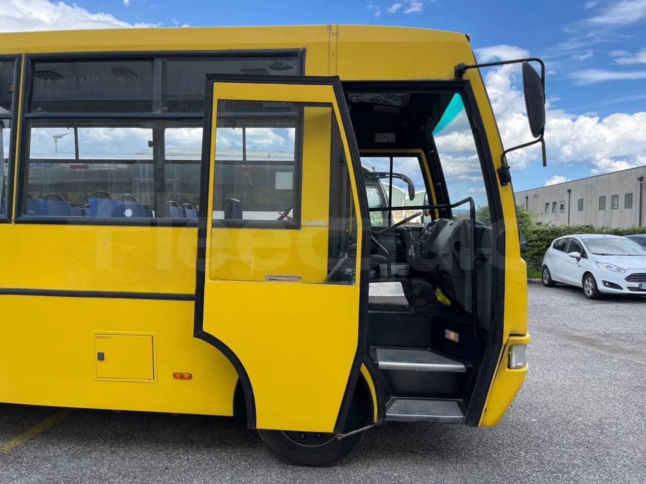 Školní autobus Iveco Cacciamali: obrázek 15 Školní autobus Iveco Cacciamali: obrázek 15