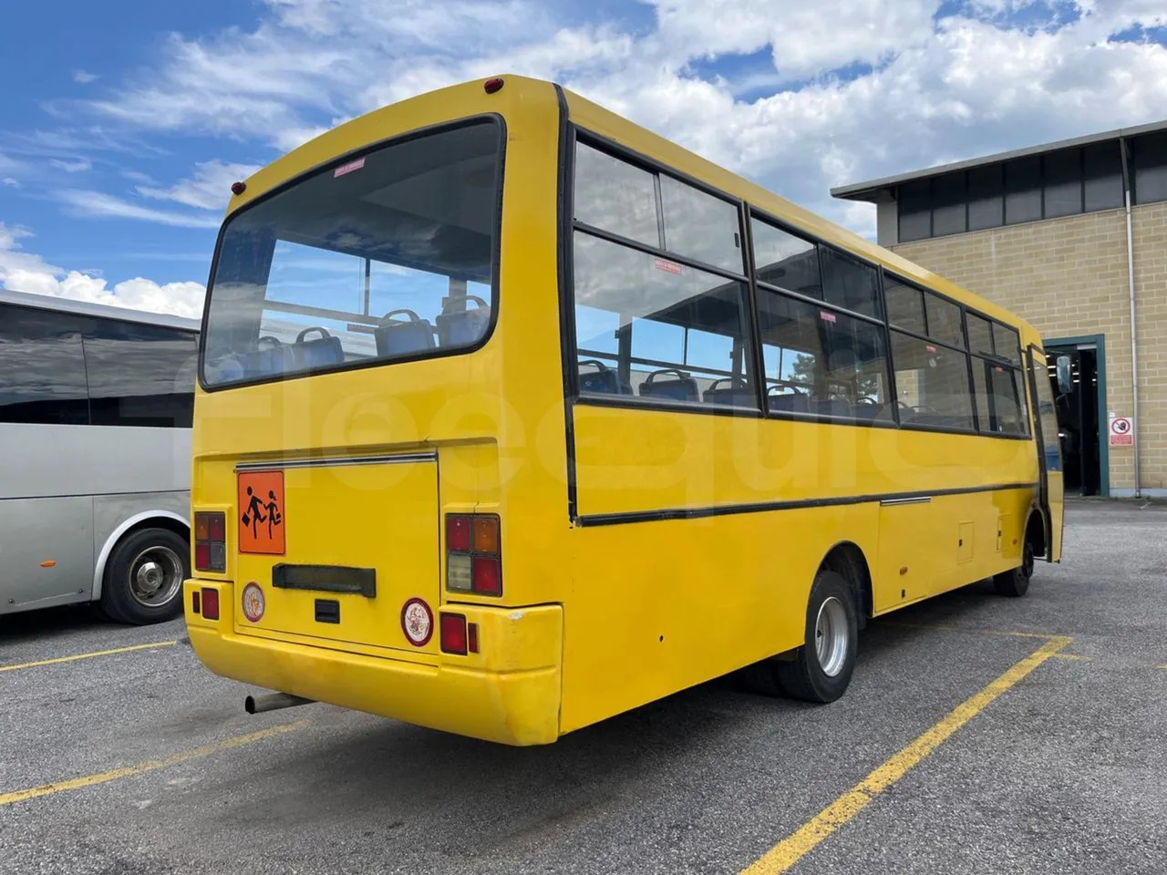 Školní autobus Iveco Cacciamali: obrázek 10 Školní autobus Iveco Cacciamali: obrázek 10
