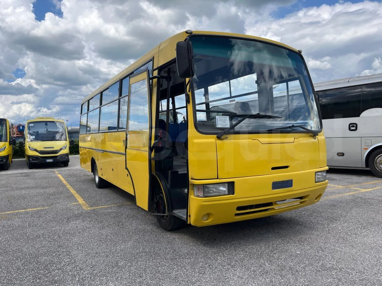 Školní autobus Iveco Cacciamali: obrázek 12 Školní autobus Iveco Cacciamali: obrázek 12