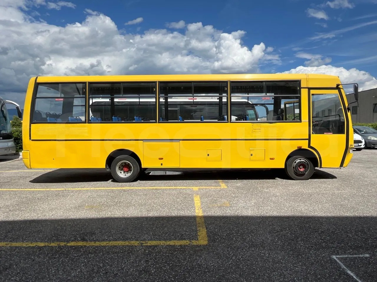 Školní autobus Iveco Cacciamali: obrázek 13 Školní autobus Iveco Cacciamali: obrázek 13