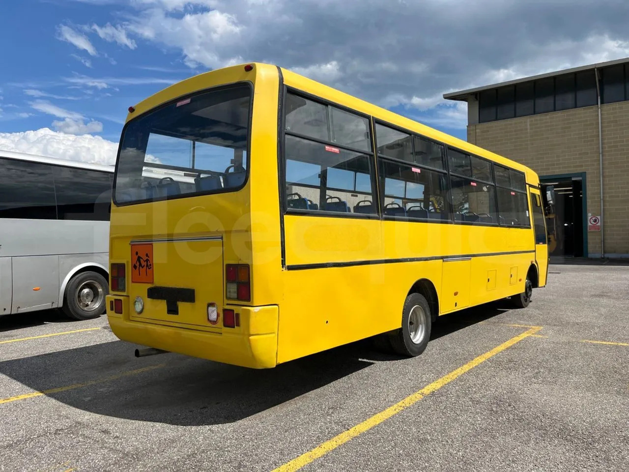 Školní autobus Iveco Cacciamali: obrázek 11 Školní autobus Iveco Cacciamali: obrázek 11