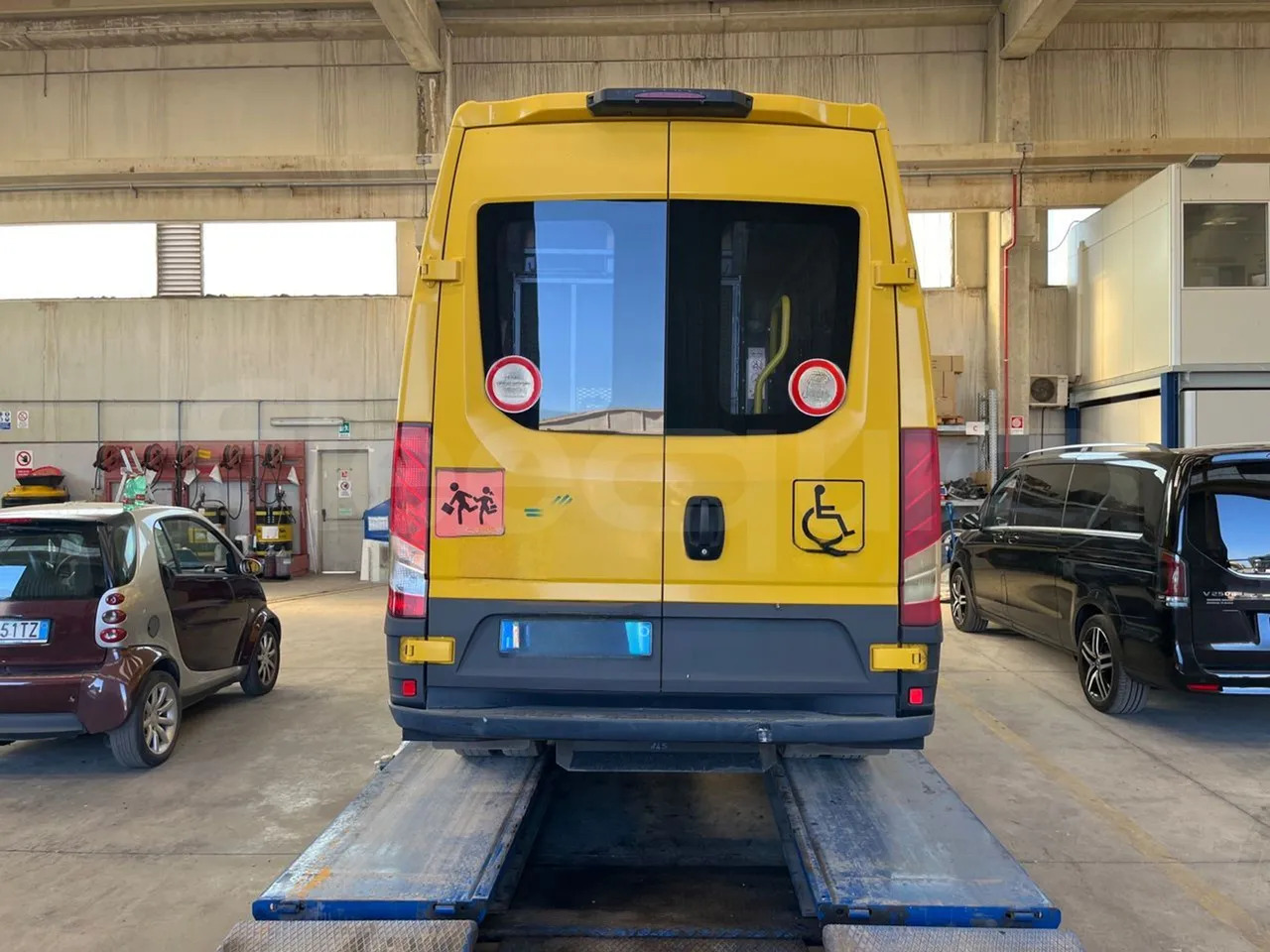 Iveco Daily - Školní autobus: obrázek 4 Iveco Daily - Školní autobus: obrázek 4