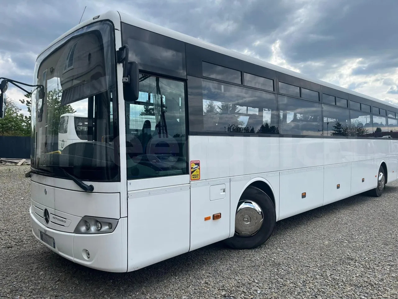 Mercedes-Benz Intouro - Autobus příměstský: obrázek 3 Mercedes-Benz Intouro - Autobus příměstský: obrázek 3