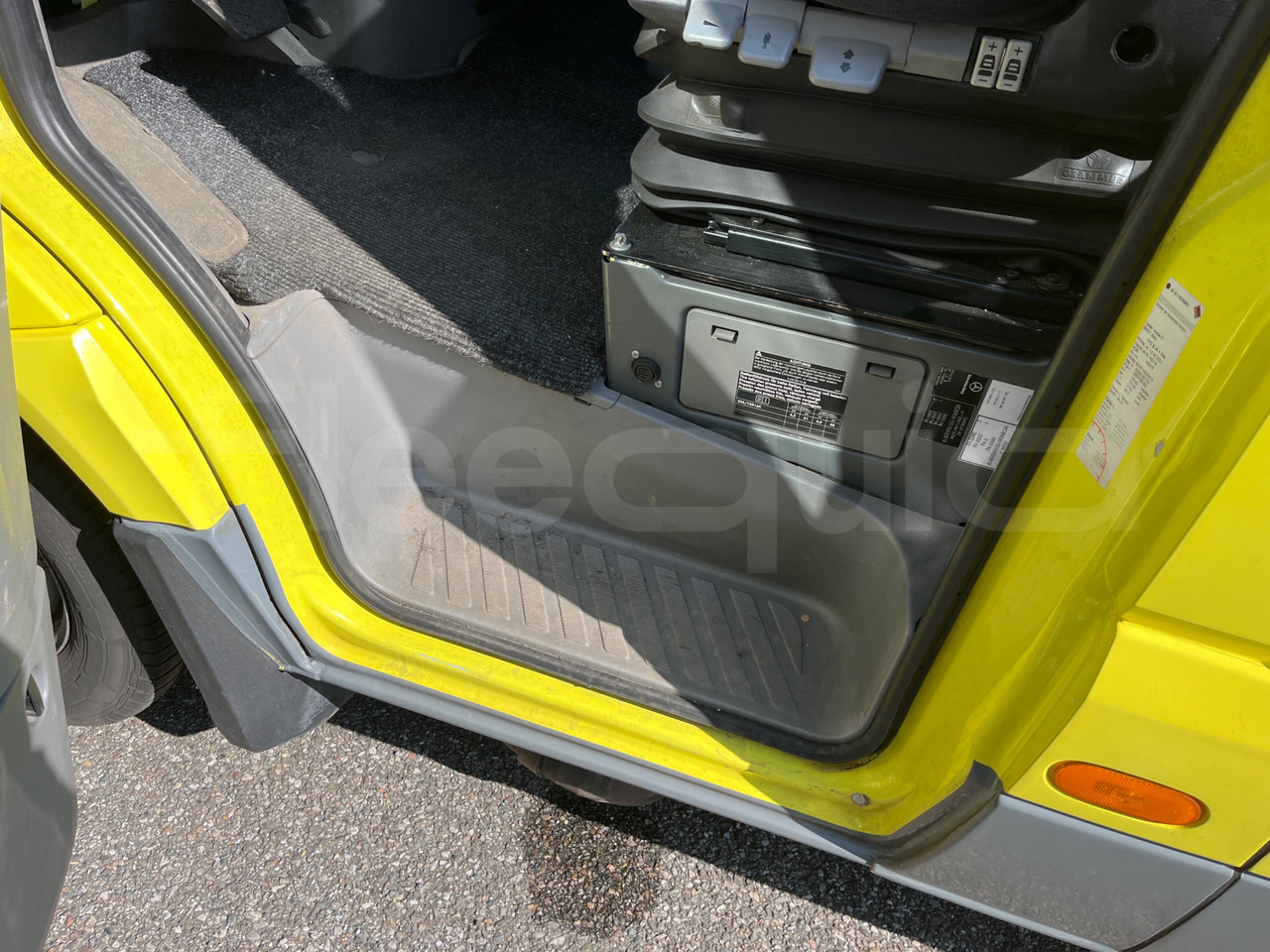 Minibus, Mikrobus Mercedes-Benz Sprinter: obrázek 16