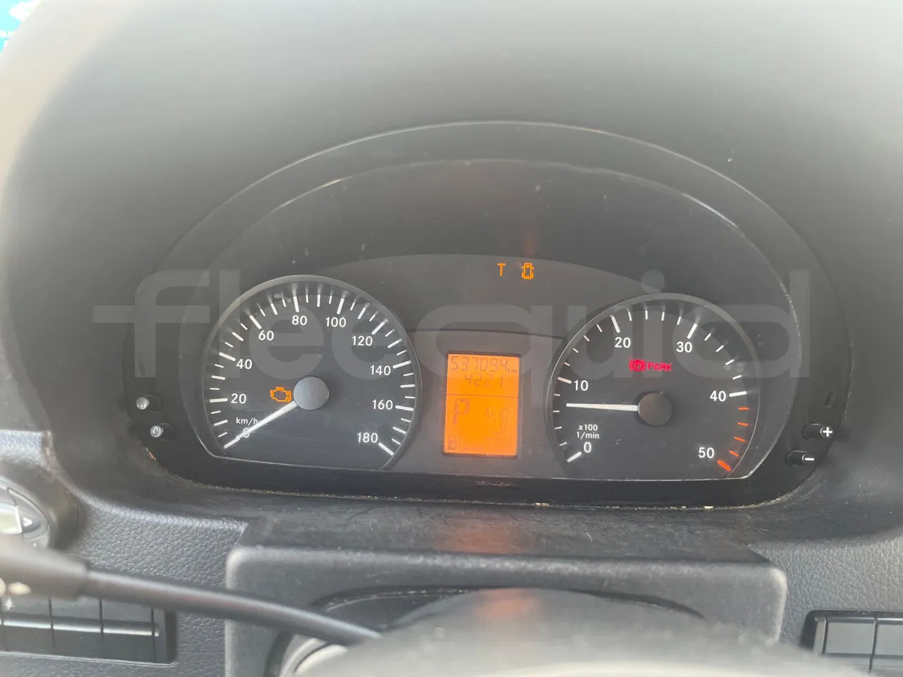 Mercedes-Benz Sprinter - Autobus příměstský: obrázek 2 Mercedes-Benz Sprinter - Autobus příměstský: obrázek 2