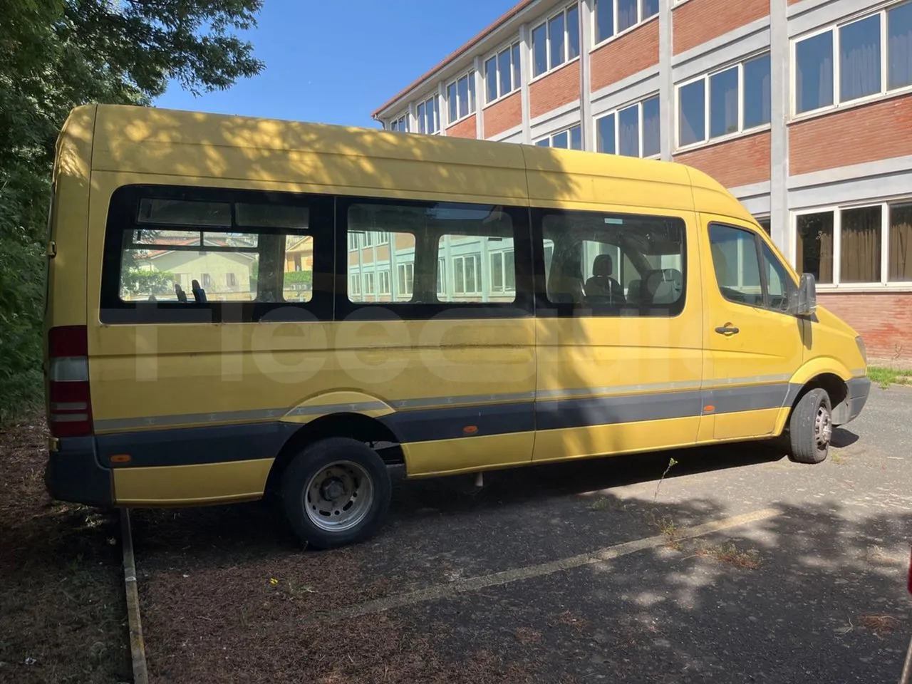 Školní autobus Mercedes-Benz Sprinter: obrázek 9 Školní autobus Mercedes-Benz Sprinter: obrázek 9