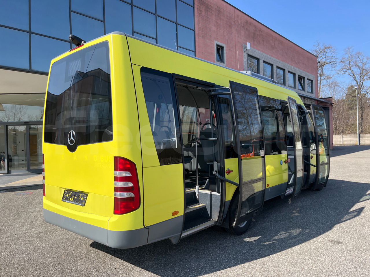 Minibus, Mikrobus Mercedes-Benz Sprinter: obrázek 9