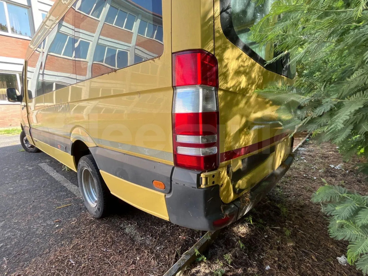 Školní autobus Mercedes-Benz Sprinter: obrázek 6 Školní autobus Mercedes-Benz Sprinter: obrázek 6