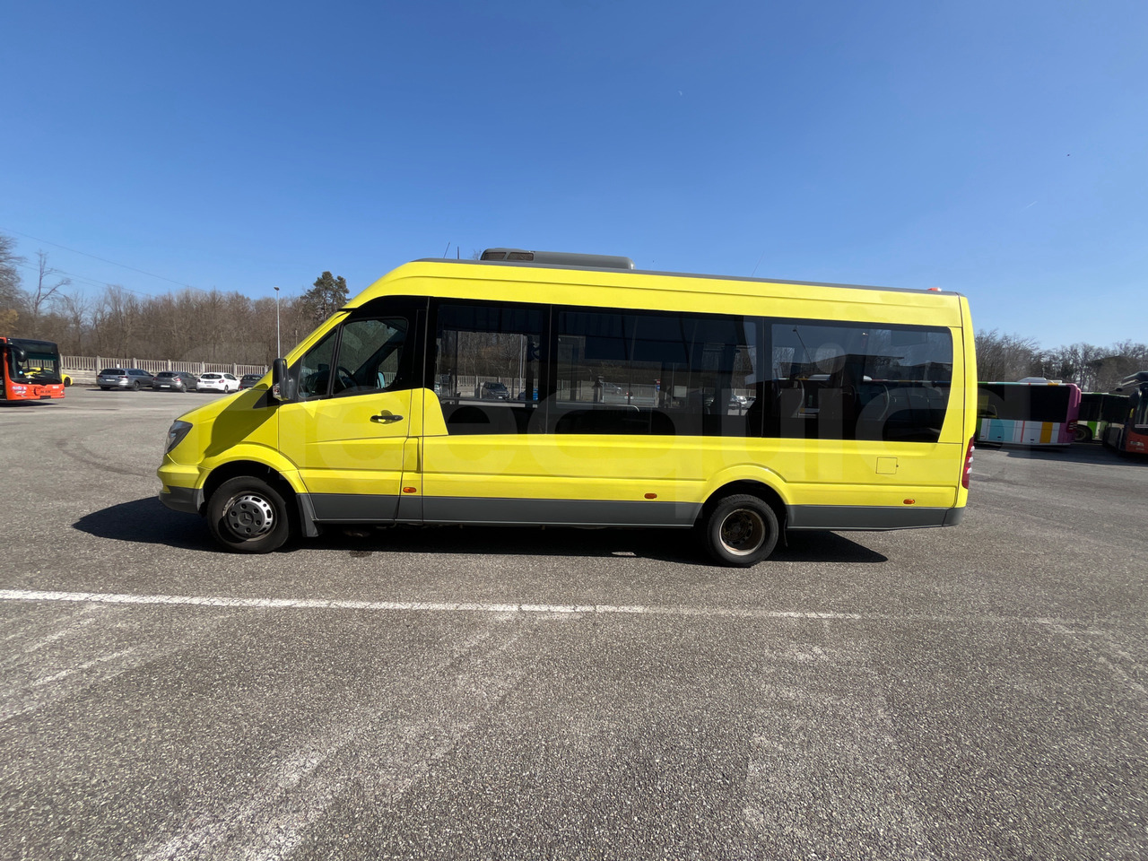 Minibus, Mikrobus Mercedes-Benz Sprinter: obrázek 6