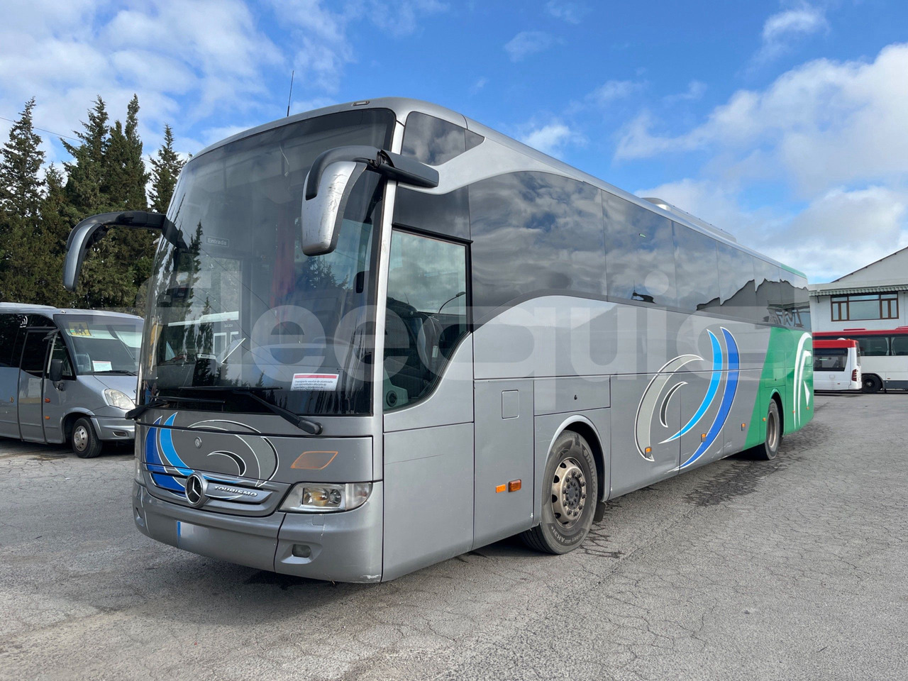 Mercedes-Benz Tourismo - Turistický autobus: obrázek 4 Mercedes-Benz Tourismo - Turistický autobus: obrázek 4