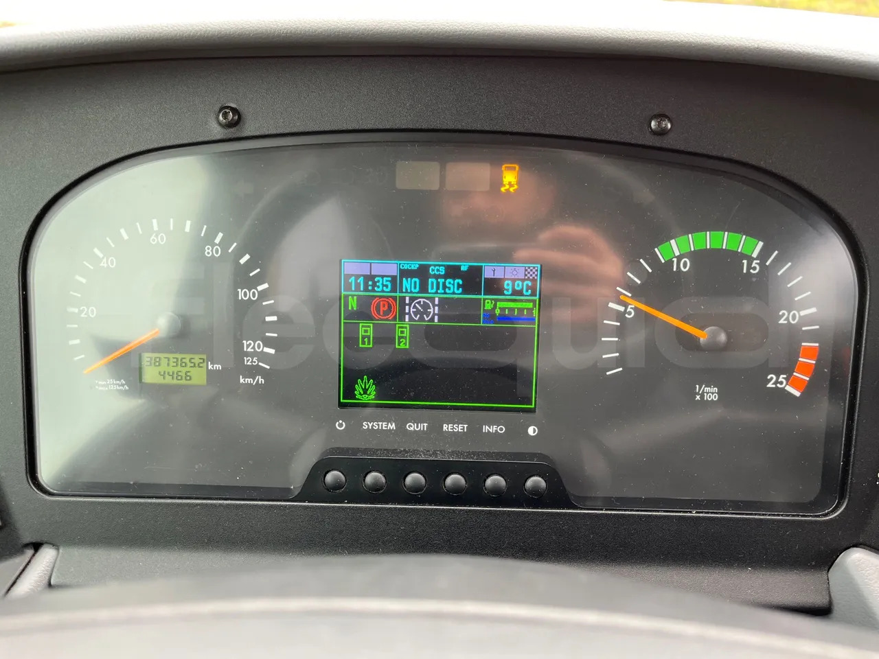 Mercedes-Benz Tourismo - Turistický autobus: obrázek 3 Mercedes-Benz Tourismo - Turistický autobus: obrázek 3