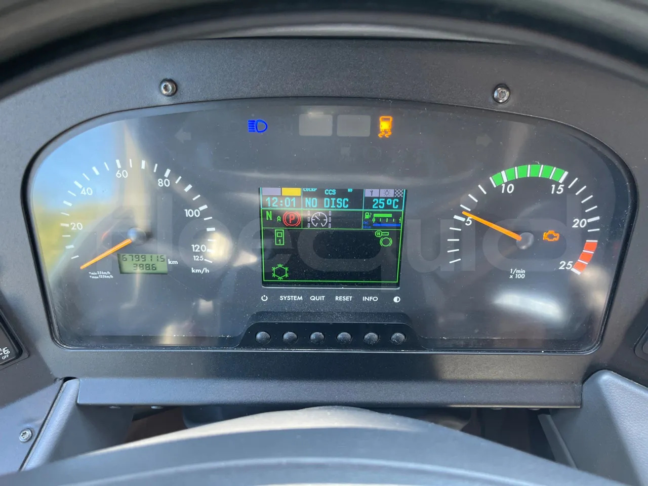 Mercedes-Benz Tourismo - Turistický autobus: obrázek 3 Mercedes-Benz Tourismo - Turistický autobus: obrázek 3