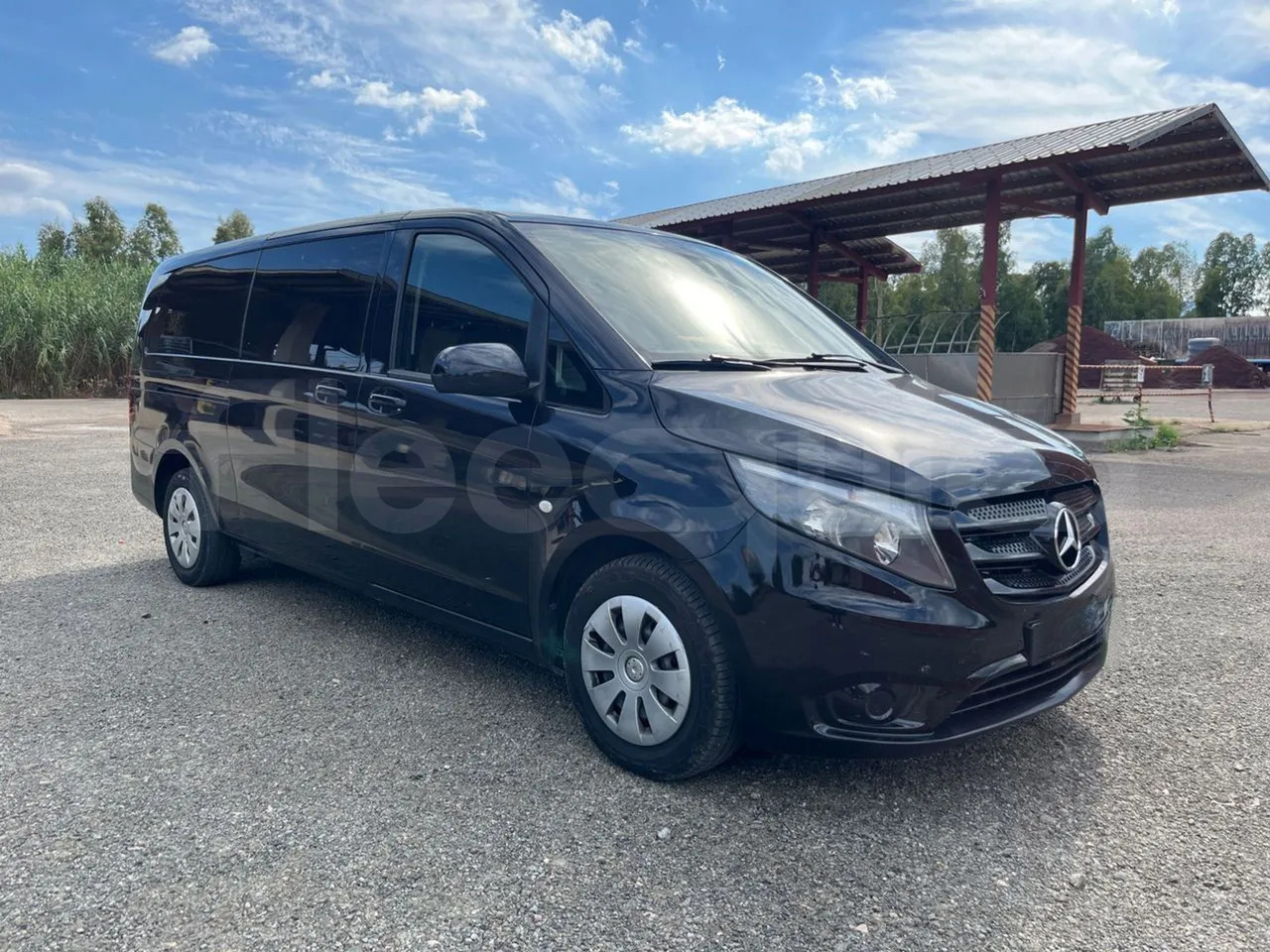 Mercedes-Benz Vito Tourer - Autobus příměstský: obrázek 1 Mercedes-Benz Vito Tourer - Autobus příměstský: obrázek 1