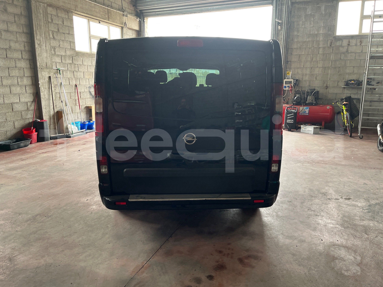 Opel Vivaro - B - Minibus, Mikrobus: obrázek 5 Opel Vivaro - B - Minibus, Mikrobus: obrázek 5