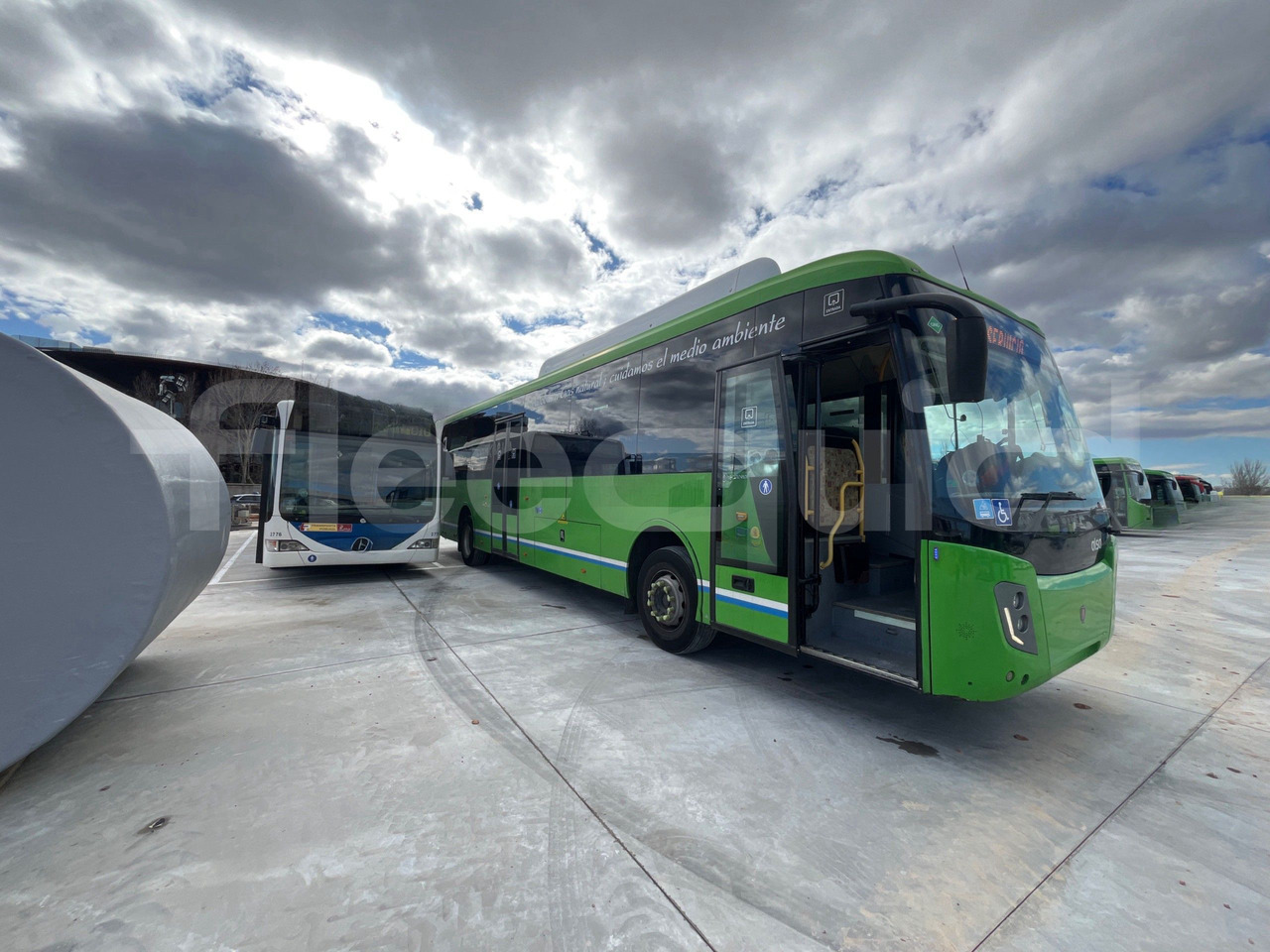 Scania Magnus - Autobus příměstský: obrázek 1 Scania Magnus - Autobus příměstský: obrázek 1