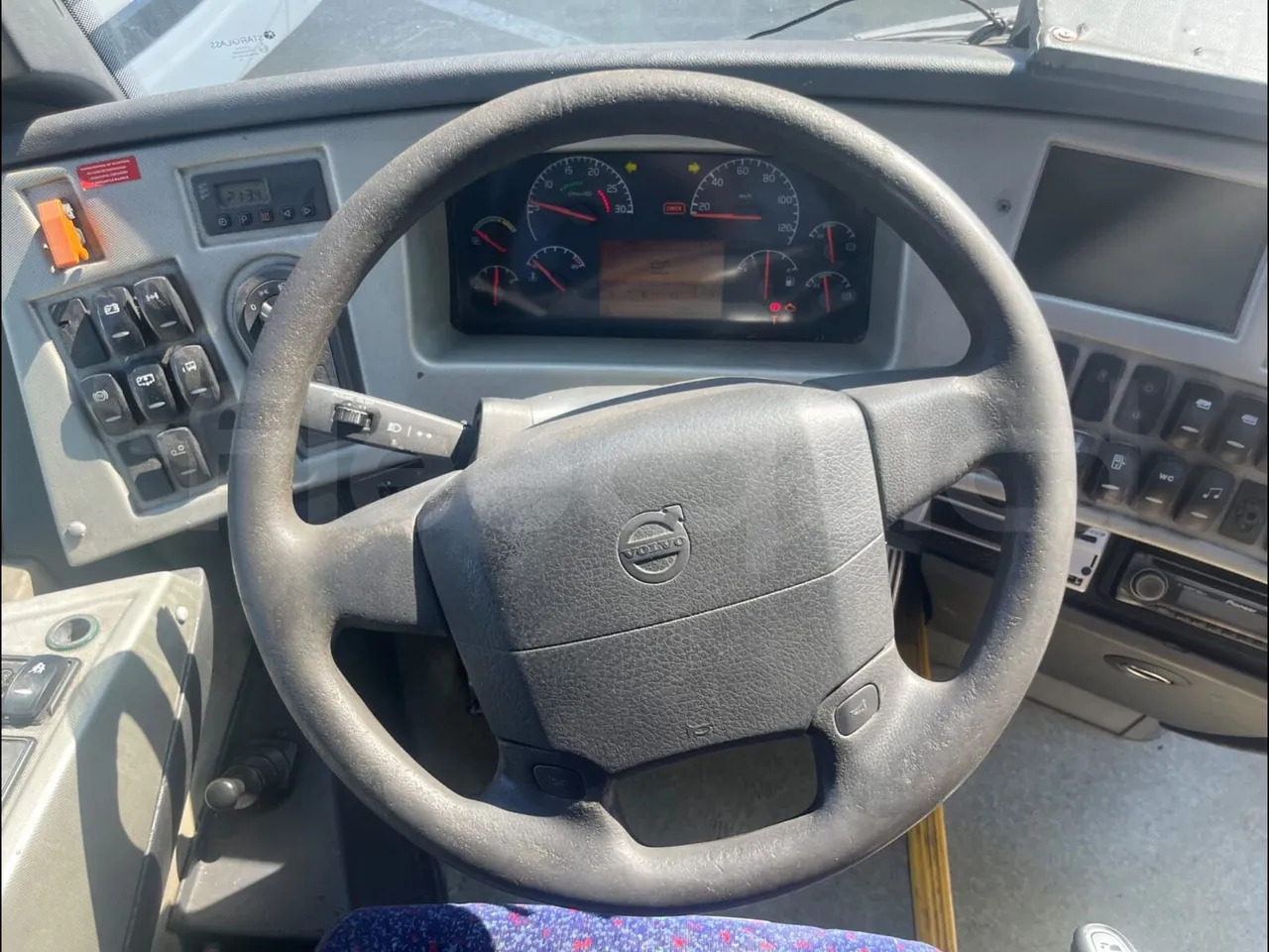 Volvo B12B - Turistický autobus: obrázek 2 Volvo B12B - Turistický autobus: obrázek 2