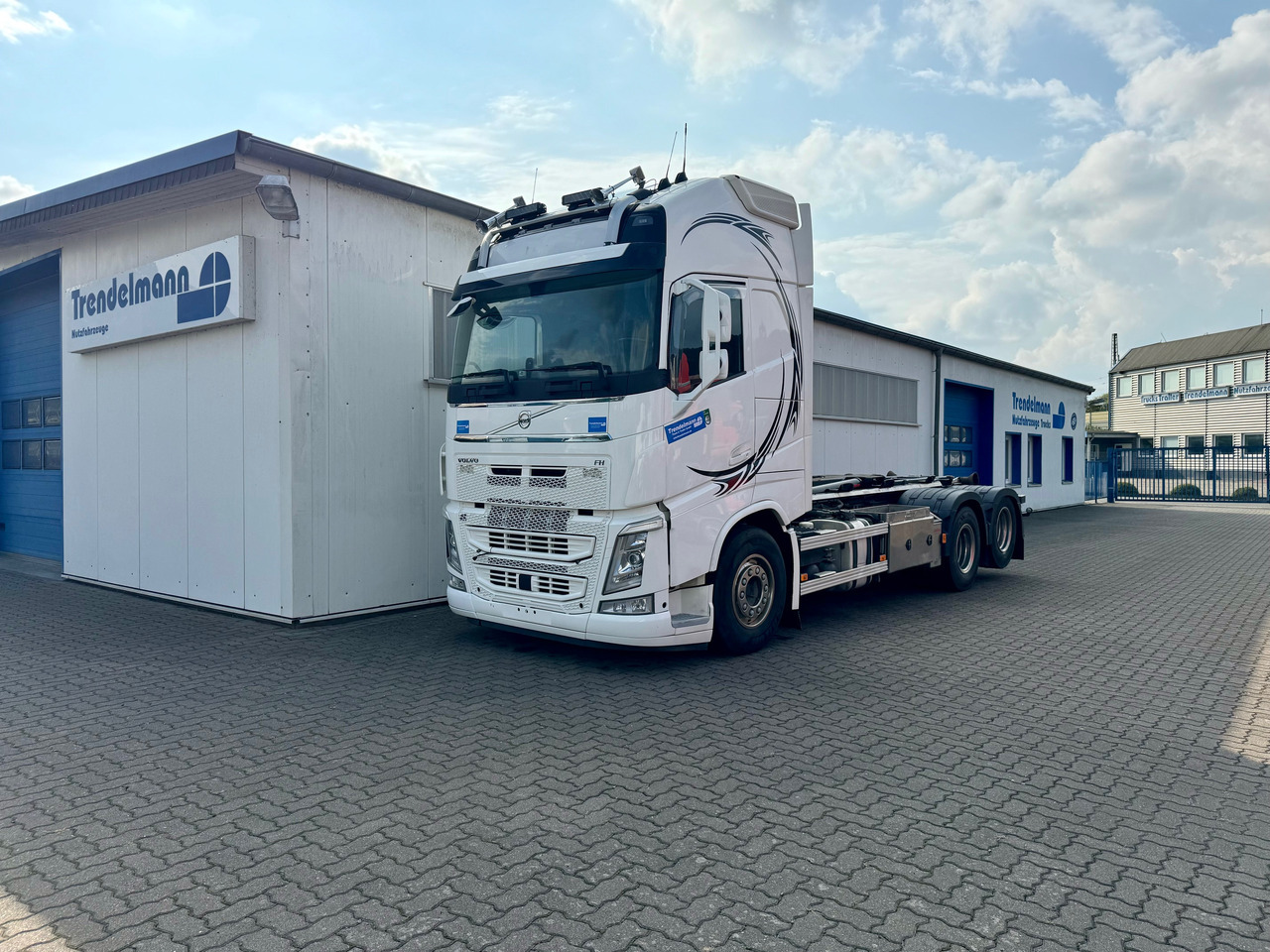 VOLVO Fh-13-540 6x4R - Hákový nosič kontejnerů: obrázek 1 VOLVO Fh-13-540 6x4R - Hákový nosič kontejnerů: obrázek 1