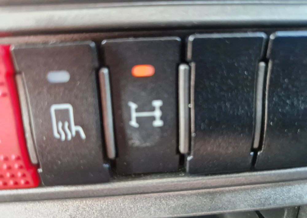 Dodávka sklápěč Iveco 35C15 3.0: obrázek 9