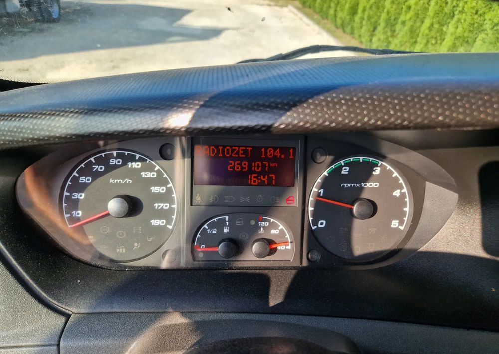 Dodávka sklápěč Iveco 35C15 3.0: obrázek 20