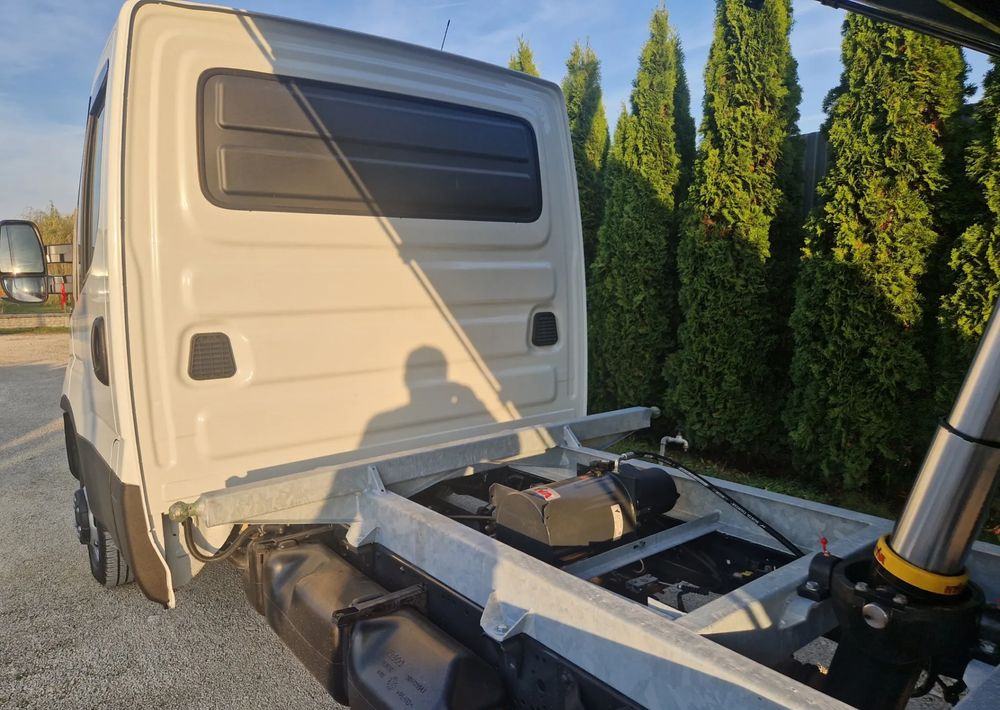 Iveco 35c15 3.0 - Dodávka sklápěč: obrázek 5 Iveco 35c15 3.0 - Dodávka sklápěč: obrázek 5