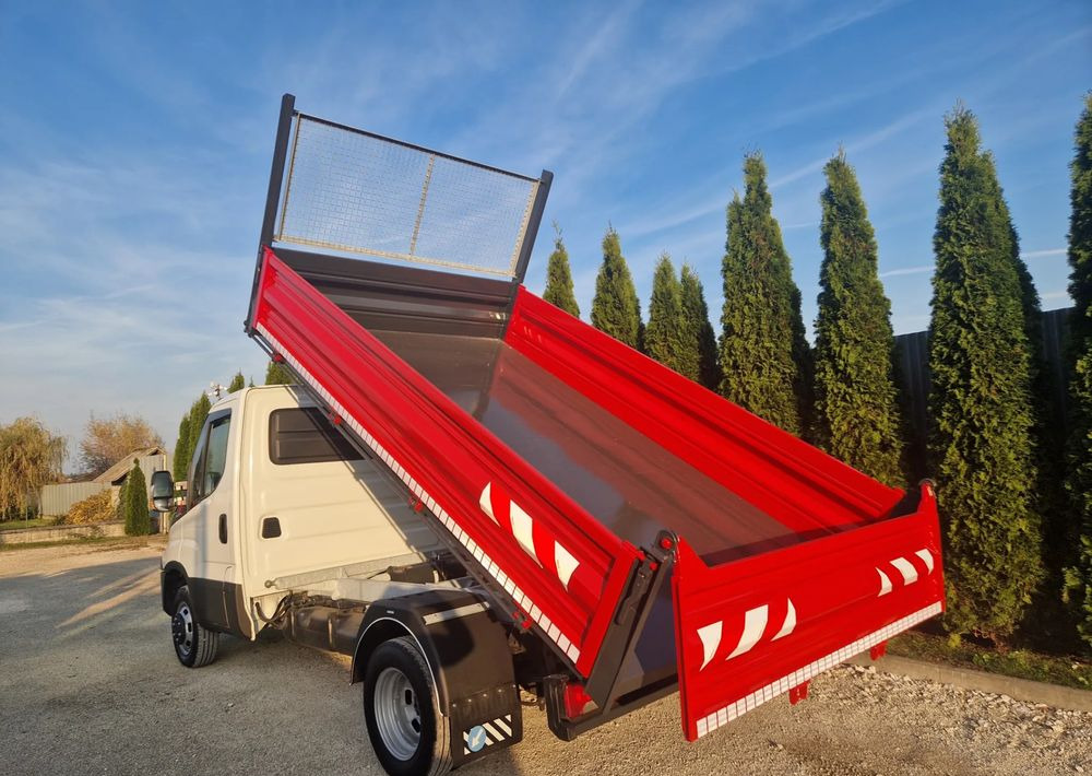 Iveco 35c15 3.0 - Dodávka sklápěč: obrázek 3 Iveco 35c15 3.0 - Dodávka sklápěč: obrázek 3