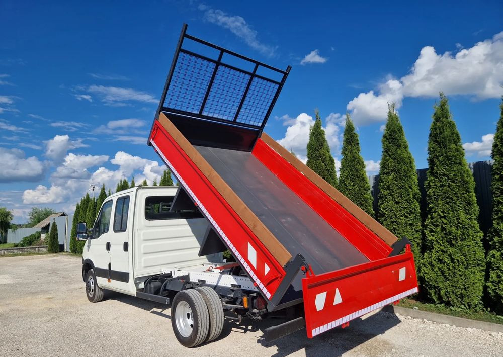 Iveco 35c15 - Dodávka sklápěč: obrázek 3 Iveco 35c15 - Dodávka sklápěč: obrázek 3