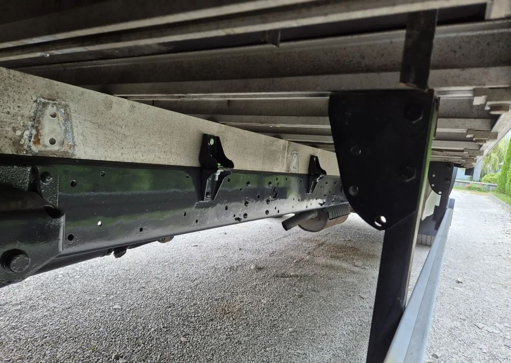 Iveco 65c17 70c17 50c15 3.0 170KM - Dodávka valník: obrázek 5 Iveco 65c17 70c17 50c15 3.0 170KM - Dodávka valník: obrázek 5