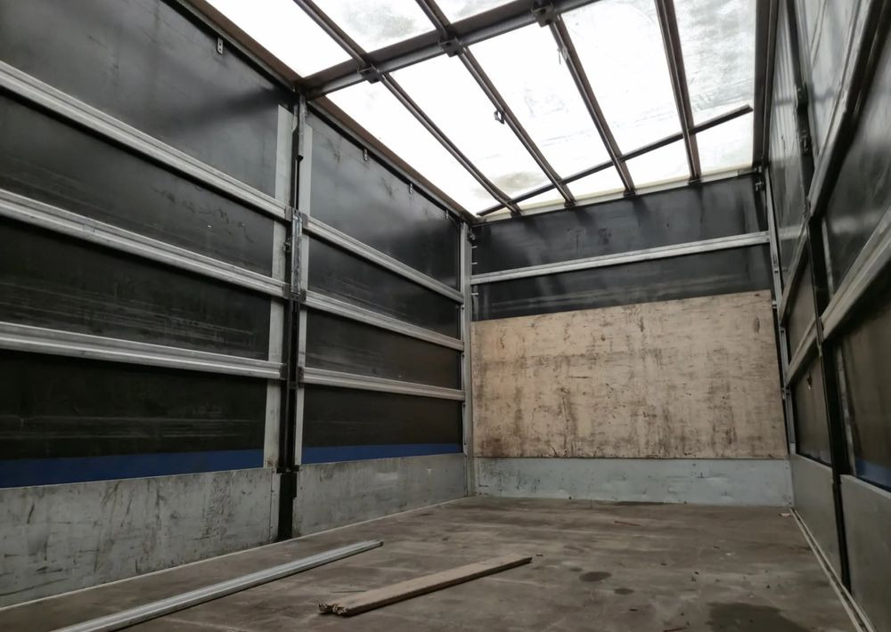 Iveco 70C17 3.0 170KM Skrzyniowy - Plachtová dodávka: obrázek 4 Iveco 70C17 3.0 170KM Skrzyniowy - Plachtová dodávka: obrázek 4