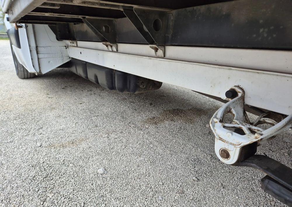 Mercedes-Benz 316CDI 2.2 160KM - Dodávka valník: obrázek 4 Mercedes-Benz 316CDI 2.2 160KM - Dodávka valník: obrázek 4