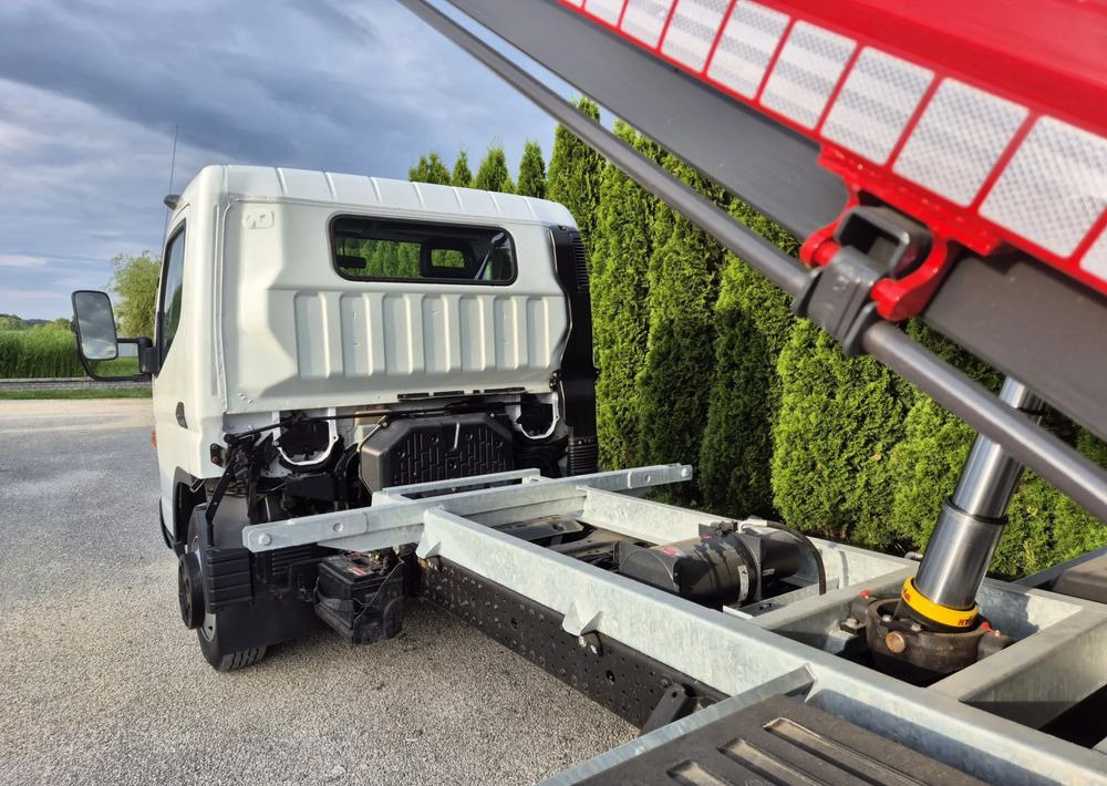 Mitsubishi Canter 7C15 3.0 150KM Silnik Iveco - Dodávka sklápěč: obrázek 4 Mitsubishi Canter 7C15 3.0 150KM Silnik Iveco - Dodávka sklápěč: obrázek 4