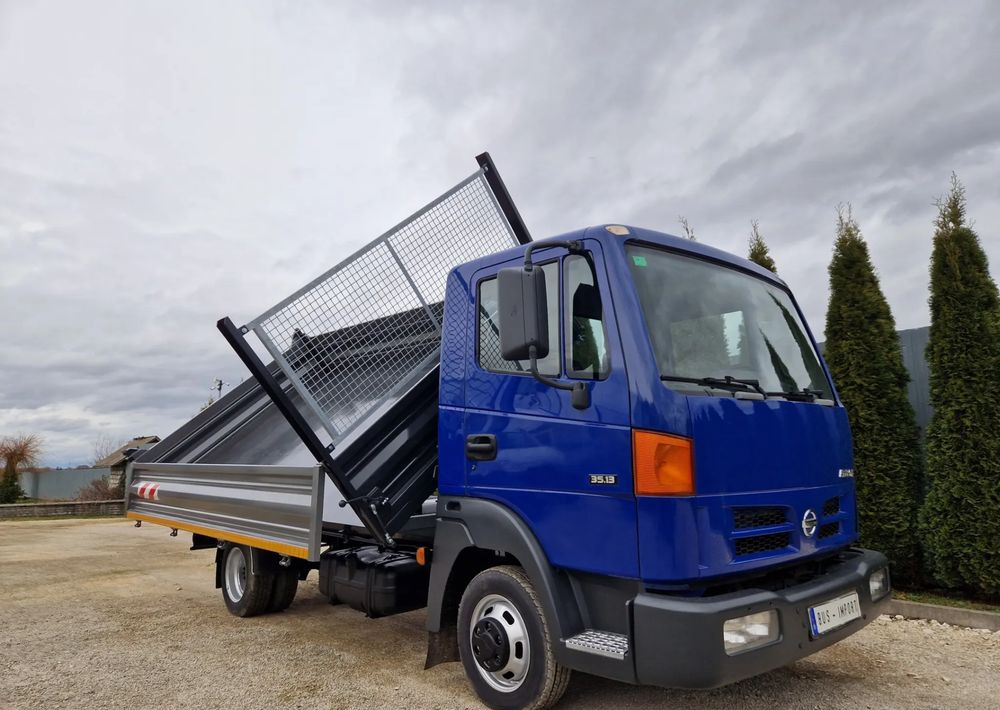 Nissan Atleon 3.0 - Dodávka sklápěč: obrázek 3 Nissan Atleon 3.0 - Dodávka sklápěč: obrázek 3