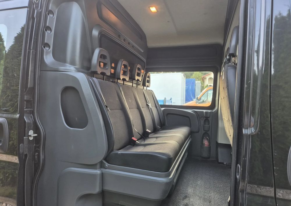 Peugeot Boxer 2.2 130KM Dubel kabina - Furgon: obrázek 5 Peugeot Boxer 2.2 130KM Dubel kabina - Furgon: obrázek 5