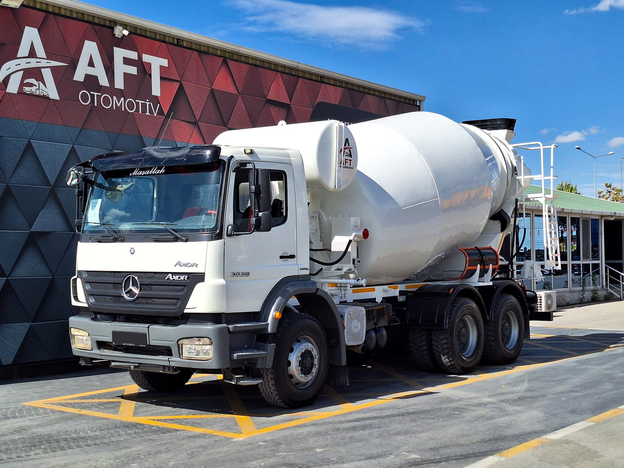 MERCEDES-BENZ AXOR 3028 - Autodomíchávač: obrázek 1 MERCEDES-BENZ AXOR 3028 - Autodomíchávač: obrázek 1