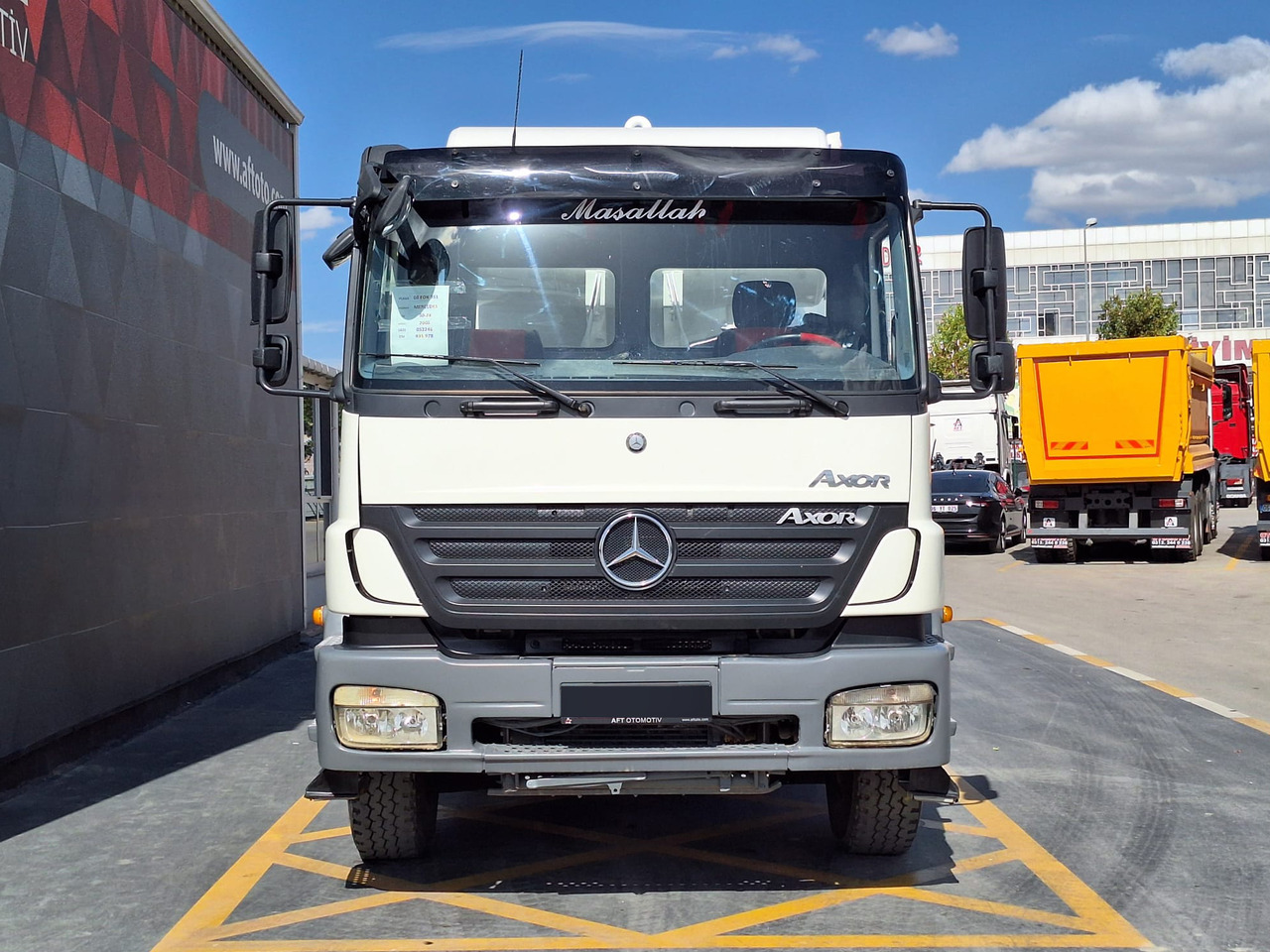MERCEDES-BENZ AXOR 3028 - Autodomíchávač: obrázek 2 MERCEDES-BENZ AXOR 3028 - Autodomíchávač: obrázek 2