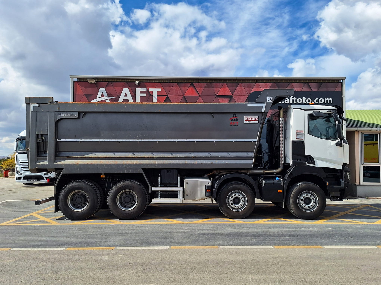 RENAULT K 520 - Sklápěč: obrázek 4 RENAULT K 520 - Sklápěč: obrázek 4