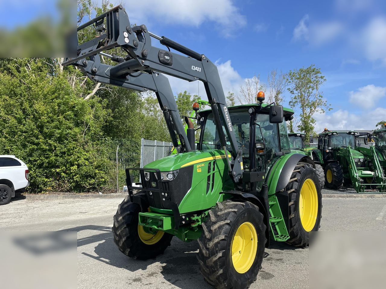 2015 JOHN DEERE 6110RC - Traktor: obrázek 2 2015 JOHN DEERE 6110RC - Traktor: obrázek 2
