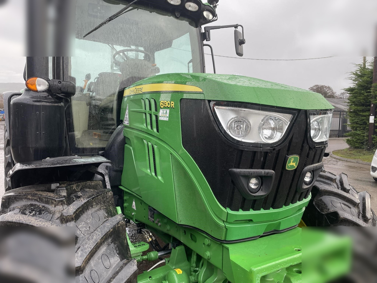 2017 JOHN DEERE 6130R - Traktor: obrázek 1 2017 JOHN DEERE 6130R - Traktor: obrázek 1