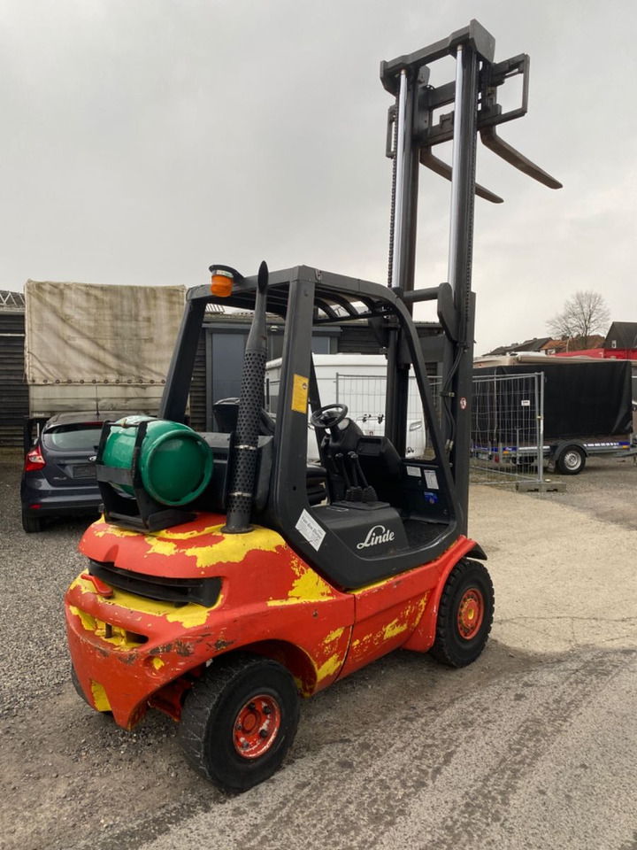 Linde H20T-03 - Plynový vysokozdvižný vozík: obrázek 3 Linde H20T-03 - Plynový vysokozdvižný vozík: obrázek 3