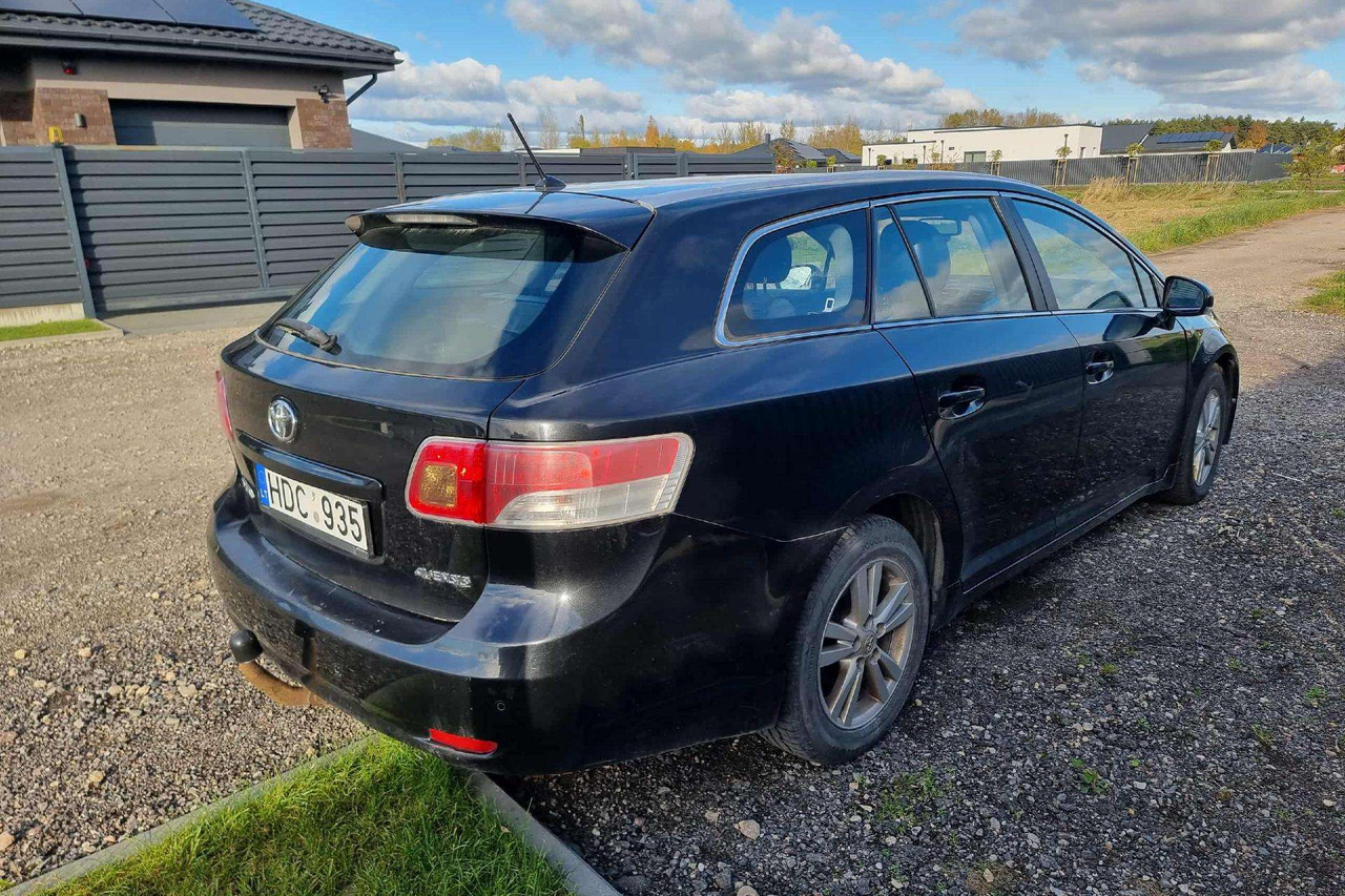 Toyota Avensis - Kombi: obrázek 5 Toyota Avensis - Kombi: obrázek 5