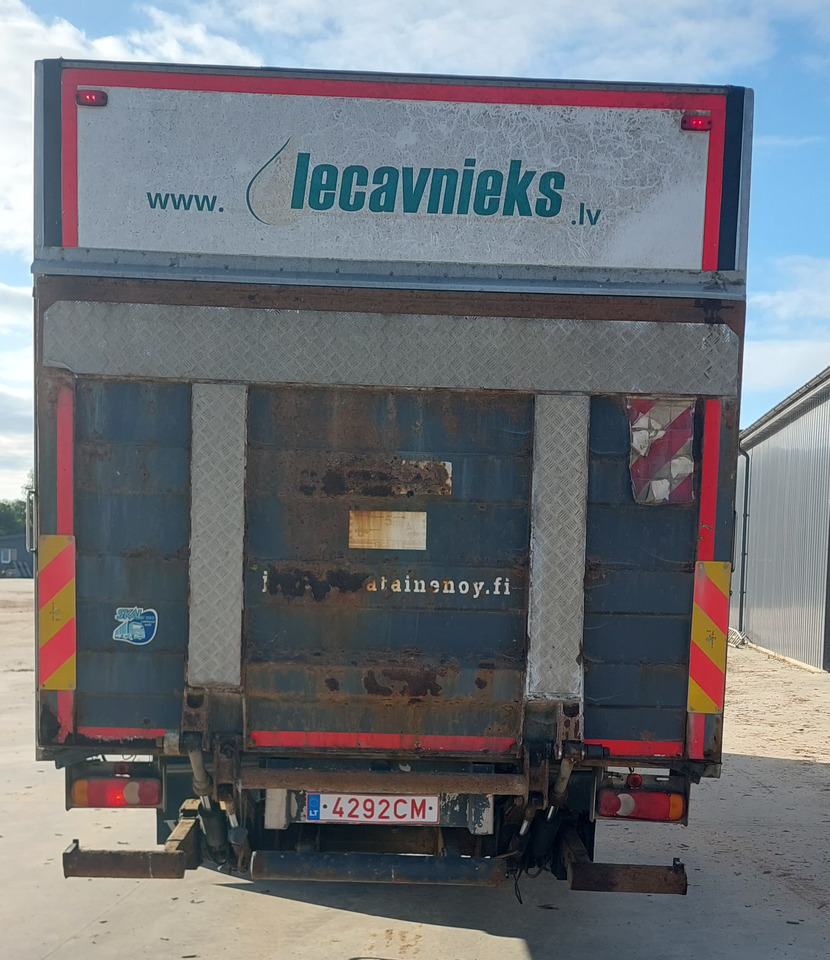 VOLVO FL240 - Skříňový nákladní auto: obrázek 3 VOLVO FL240 - Skříňový nákladní auto: obrázek 3