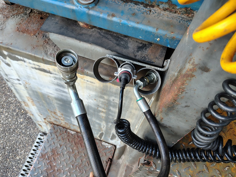 Terberg Yt180 - Terminálový traktor: obrázek 5 Terberg Yt180 - Terminálový traktor: obrázek 5