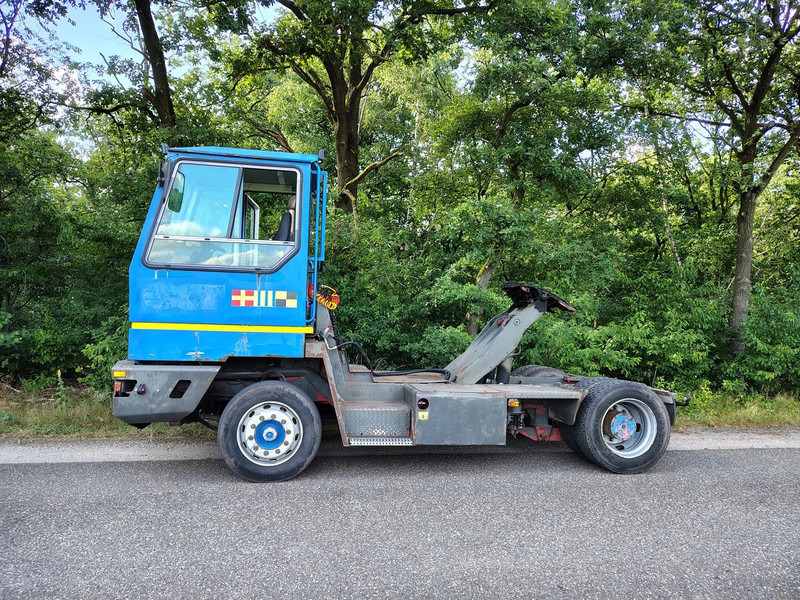 Terberg Yt180 - Terminálový traktor: obrázek 2 Terberg Yt180 - Terminálový traktor: obrázek 2