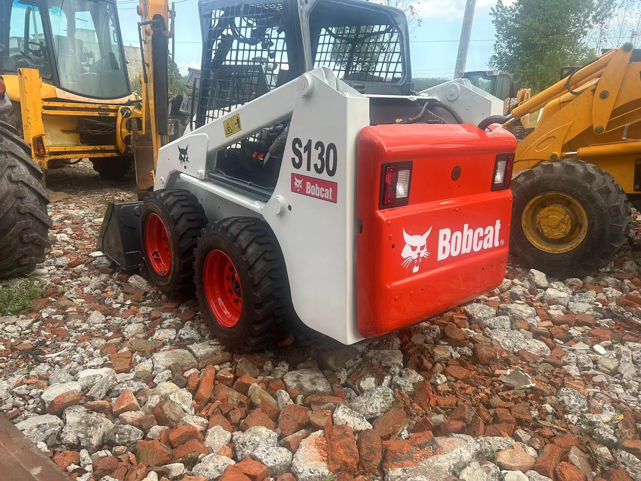 BOBCAT S130 skid steer loader Mining/Agriculture/Urban Construction - Smykový nakladač: obrázek 4 BOBCAT S130 skid steer loader Mining/Agriculture/Urban Construction - Smykový nakladač: obrázek 4