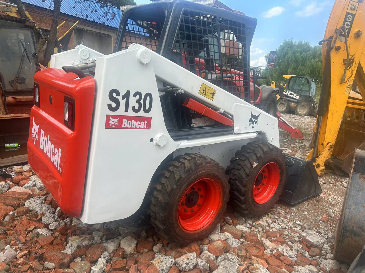 BOBCAT S130 skid steer loader Mining/Agriculture/Urban Construction - Smykový nakladač: obrázek 1 BOBCAT S130 skid steer loader Mining/Agriculture/Urban Construction - Smykový nakladač: obrázek 1