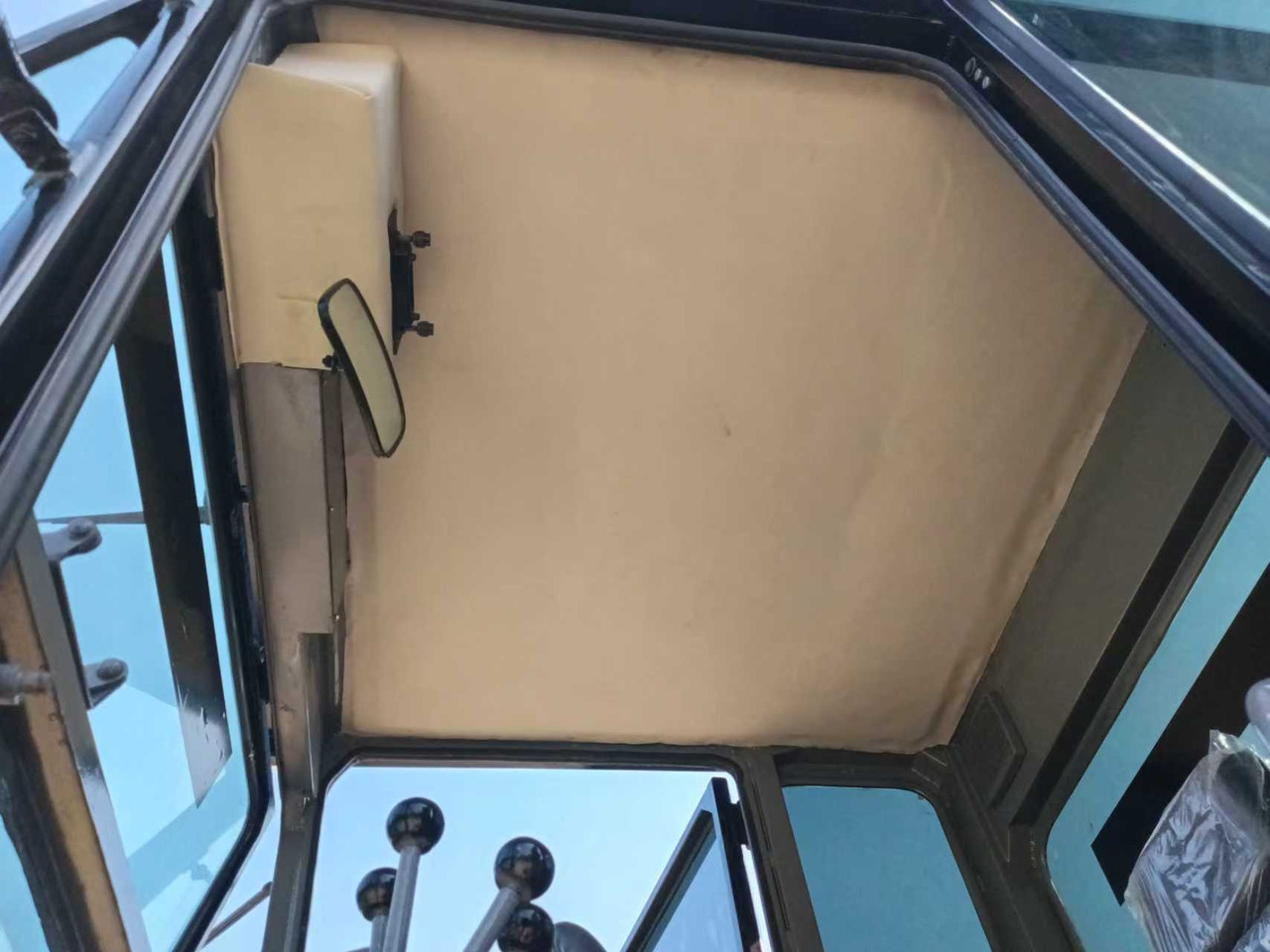 Grejdr CATERPILLAR 140K used motor grader low price: obrázek 9