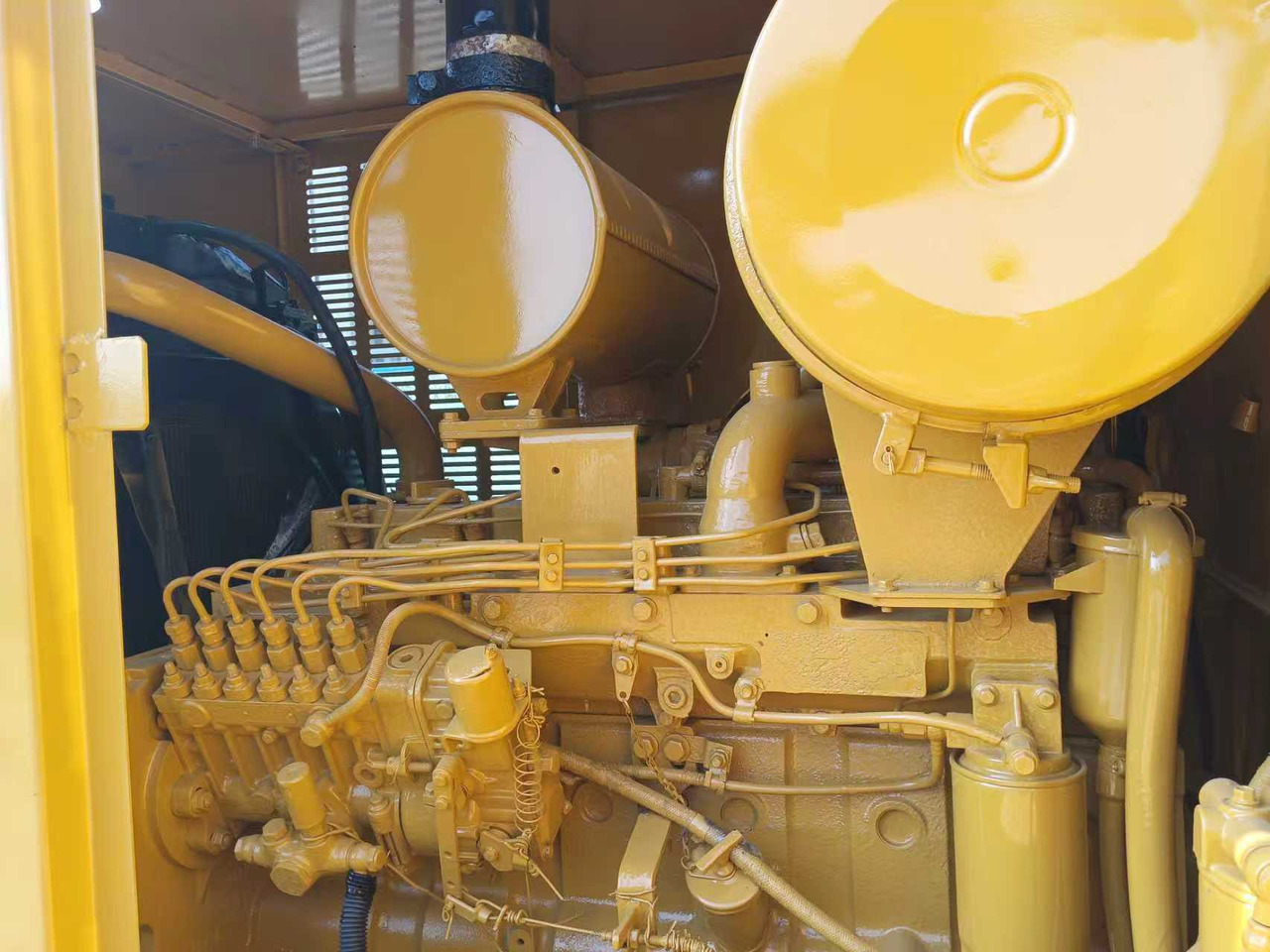 Grejdr CATERPILLAR 140K used motor grader low price: obrázek 10