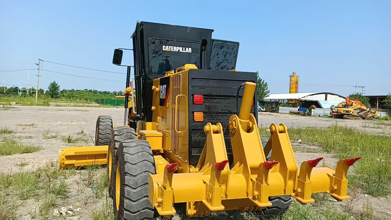 CATERPILLAR 140K used motor grader low price - Grejdr: obrázek 4 CATERPILLAR 140K used motor grader low price - Grejdr: obrázek 4