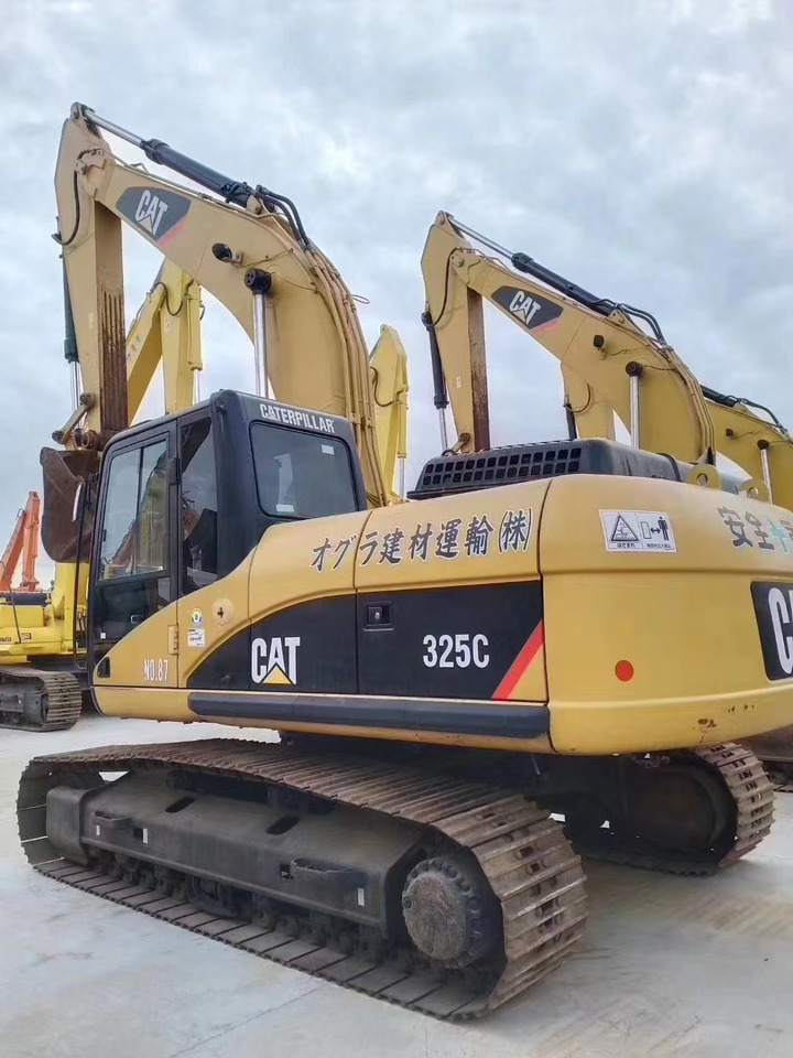 CATERPILLAR 325C used excavator low price for sale caterpillar - Pásové rýpadlo: obrázek 3 CATERPILLAR 325C used excavator low price for sale caterpillar - Pásové rýpadlo: obrázek 3
